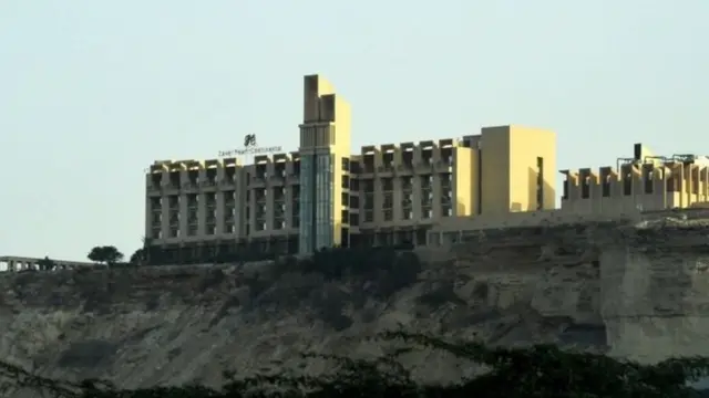 Ụlọ oriri 5 star dị na mba Pakistan