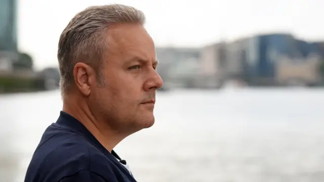 Aidan Minter (photo prise en 2021) a trouvé le torse du garçon dans la Tamise.