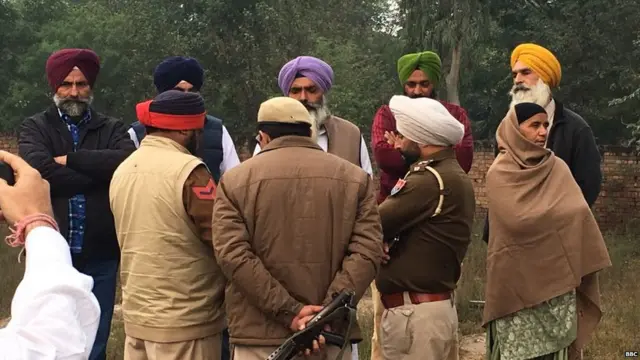 ਜਗਤਾਰ ਦੇ ਰਿਸ਼ਤੇਦਾਰ ਬਾਘਾ ਪੁਰਾਣਾ ਕੋਰਟ ਦੇ ਬਾਹਰ