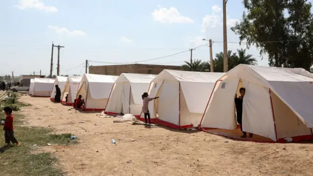 چادرهای صلیب سرخ در حمیدیه