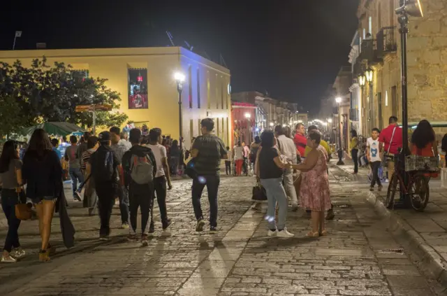 对外国人来说,双关语极其难以理解。