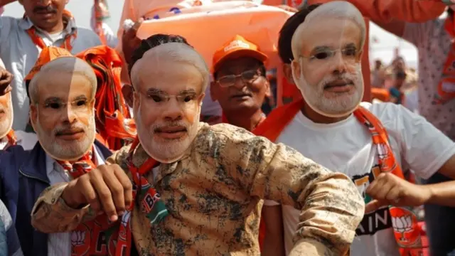 नरेंद्र मोदी