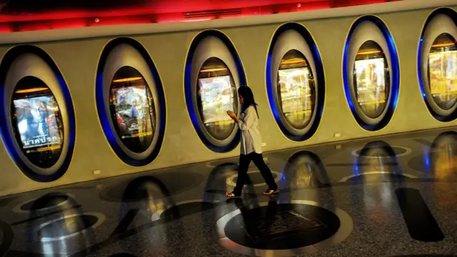 คนเดือนหน้าโรงภาพยนตร์