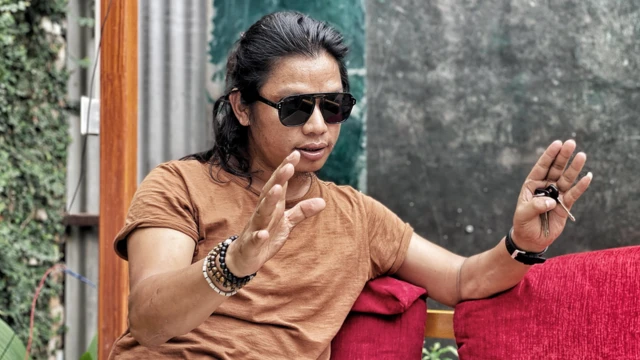 निर्देशक सेन