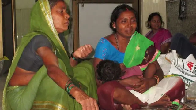 गोरखपुर में 30 बच्चों की मौत