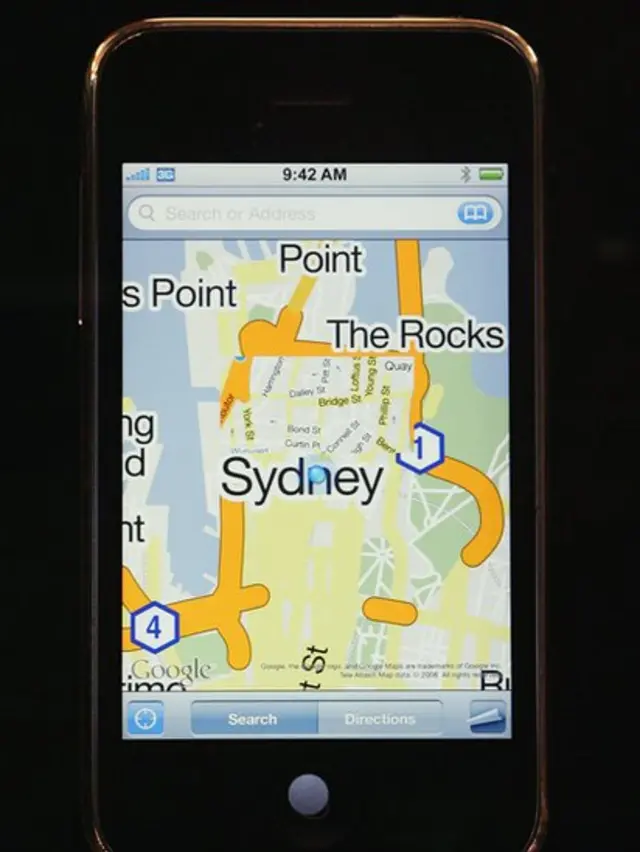 Un celular con GPS.