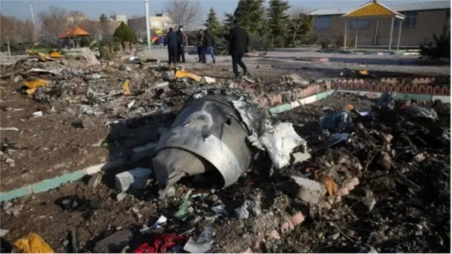 క్షిపణితో విమానం కూల్చారని భావిస్తున్న కెనడా