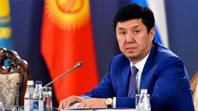 "Ак Шумкар” партиясынын лидери Темир Сариевдин шайлоо штабын Элмира Ибраимова жетектеди.