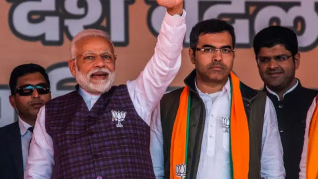 દિલ્હીમાં પ્રચાર દરમિયાન નરેન્દ્ર મોદી