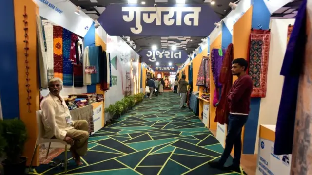 গুজরাটকে দেশের অন্যতম প্রধান ব্যবসা ও শিল্পবান্ধব রাজ্য হিসেবে গণ্য করা হয়