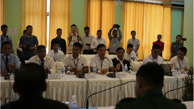 တွေ့ဆုံဆွေးနွေးပွဲတွေ ၆ ကြိမ်ရှိပြီဖြစ်ပေမယ့် မြေပြင်မှာတော့ တိုက်ပွဲတွေပြင်းထန်ဆဲ