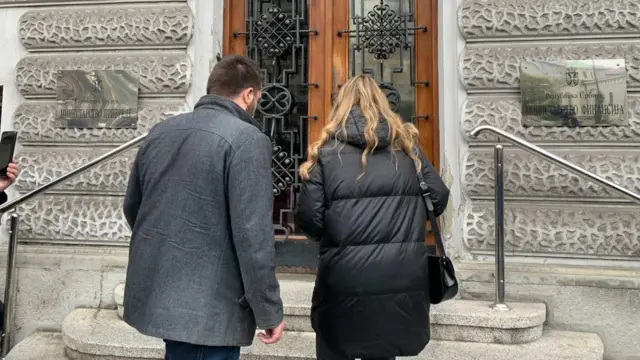 Predaja zahteva Udruženja radnika na internetu Vladi Srbije, novembar 2020.