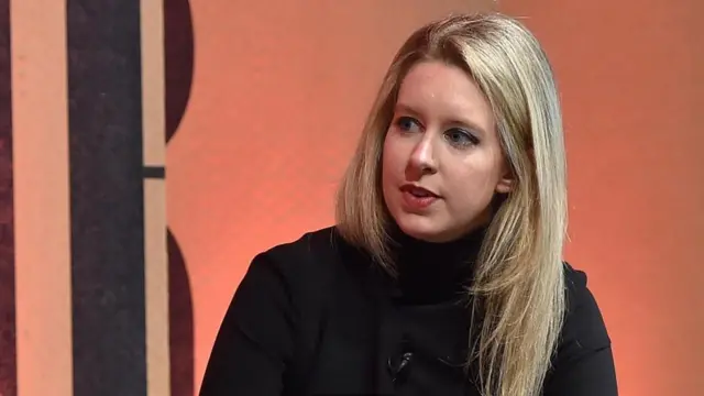 اليزابيث هولمز