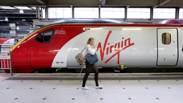 В британской Virgin Trains решили попробовать дать шанс гражданам с судимостью и пока не пожалели
