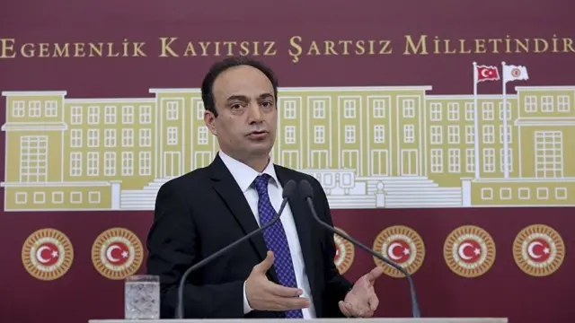 HDP Urfa Milletvekili Osman Baydemir OHAL'de memur adaylarının tamamı hakkkında yapılan güvenlik soruşturmalarının uzun sürmesi nedeniyle 5 Aralık'ta Meclis Araştırma Önergesi verdi