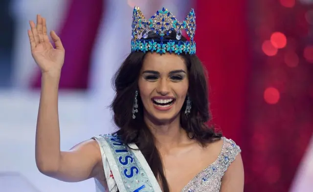 માનુષી છિલ્લરની તસવીર