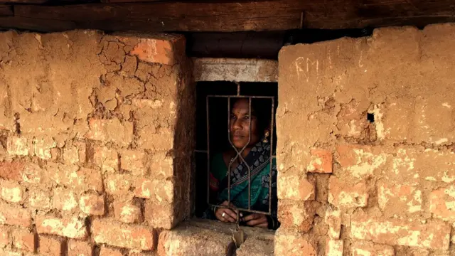 नवागाम में भरतभाई का घर