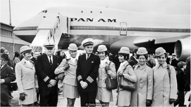 1970年1月，泛美航空的747客机首飞跨越大西洋航线。