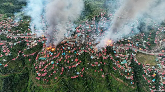 ਸਥਾਨਕ ਮੀਡੀਆ ਅਨੁਸਾਰ ਚਿਨ ਰਾਜ ਵਿੱਚ ਥੈਂਟਲਾਂਗ ਵਿਖੇ ਅਕਤੂਬਰ 2021 ਵਿੱਚ ਫੌਜੀ ਬਲਾਂ ਦੀ ਗੋਲੀਬਾਰੀ ਕਾਰਨ ਅੱਗ ਲੱਗ ਗਈ