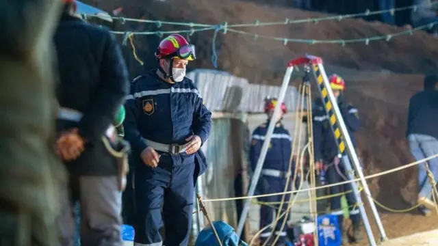 Les opérations de sauvetage se sont poursuivies dans la nuit de jeudi à vendredi