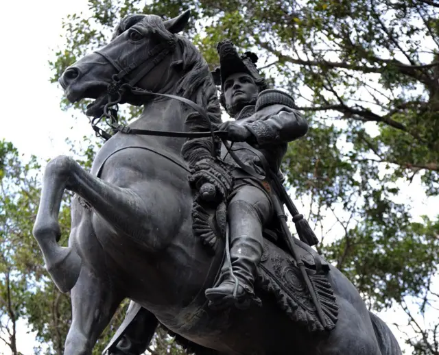 Estatua de Francisco Morazán en el Parque Central de Tegucigalpa.