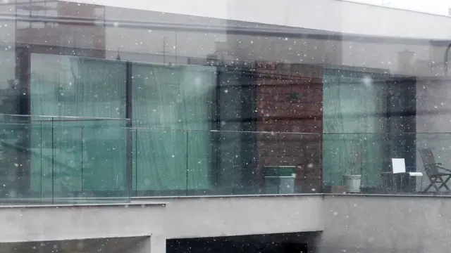 21일 오전 서울 강남구 논현동의 이병박 전 대통령 사저 창문이 커튼으로 가려져 있다.