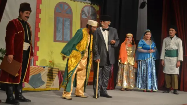 Ağdam teatrı tamaşa Azərbaycan