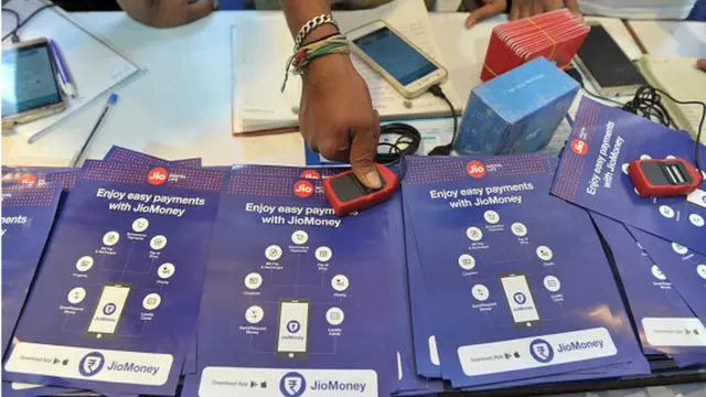 మొబైల్ సిమ్ కార్డులు