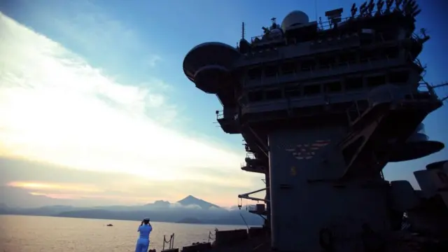 USS Carl Vinson, Vietnam