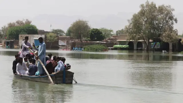 पाकिस्तान में बाढ़