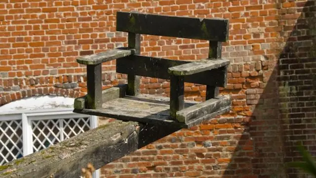 Позорный стул