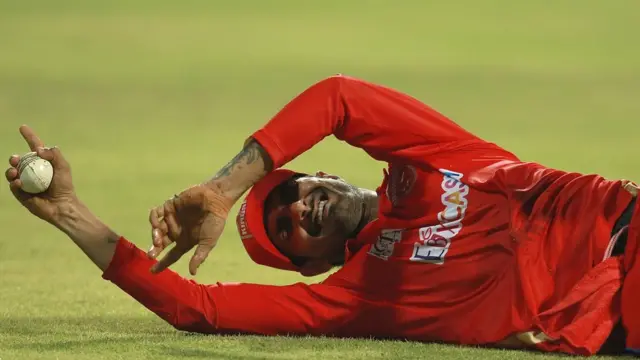 ऋषभ पंत का हाथ से छिटका कैच कैसे संभाले दीपक हुड्डा