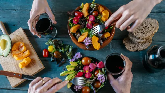 शाकाहार आरोग्यासाठी लाभदायक?