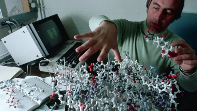 मोनोक्लोनल अँटीबॉडीजचं मॉडेल