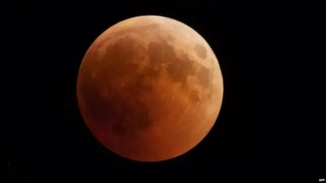 ब्लड मून