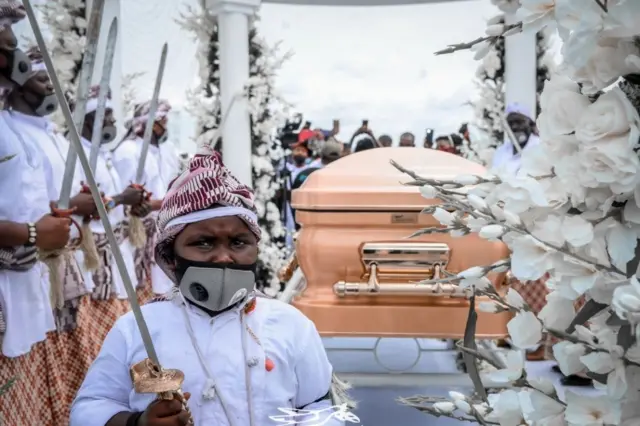 "O B Lulu Briggs burial"
