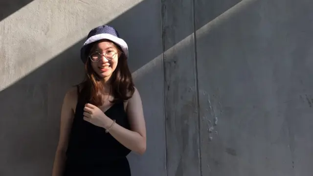 ผู้ออกแบบบัตรแมงมุมยังไม่เคยได้สัมผัสบัตรของจริงเช่นกัน