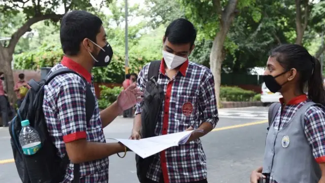 10वीं-12वीं सीबीएसई बोर्ड की परीक्षाएं कब से होंगी?