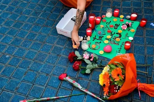 به یاد قربانیان در خیابان رامبلا