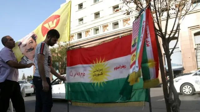Erbil'e asılan bayraklar