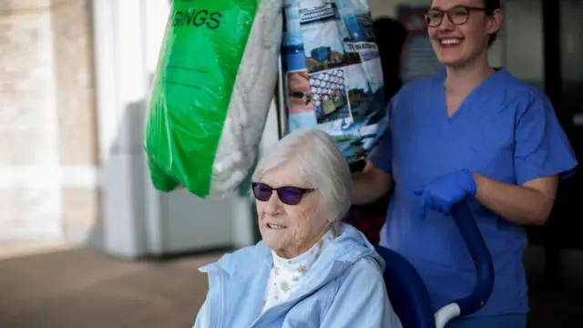 Джинива Вуд