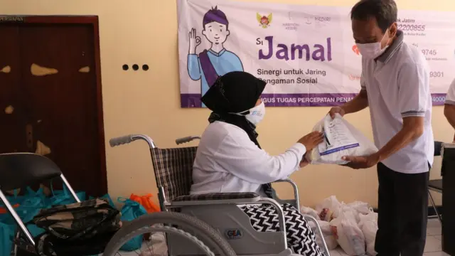 bantuan sosial untuk penyandang disabilitas
