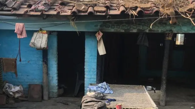 ਊਵੈਸ ਦਾ ਘਰ