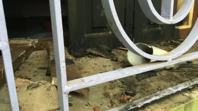 ওই কিশোরের বাড়িতে আগুন দিয়ে চলে যায় বিক্ষুব্ধ জনতা