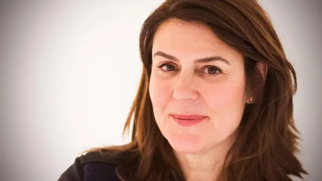 प्रोफ़ेसर हरमिनिया इबार्रा