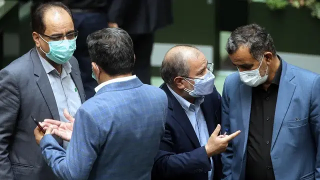 نمایندگان پیش از این در رای گیری غیررسمی به وزیر پیشنهادی آموزش و پرورش رای اعتماد نداده بودند