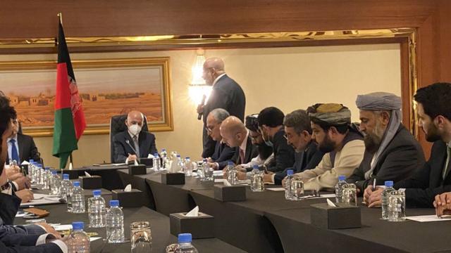 دیدار غنی با نمایندگان مذاکرات افغانستان