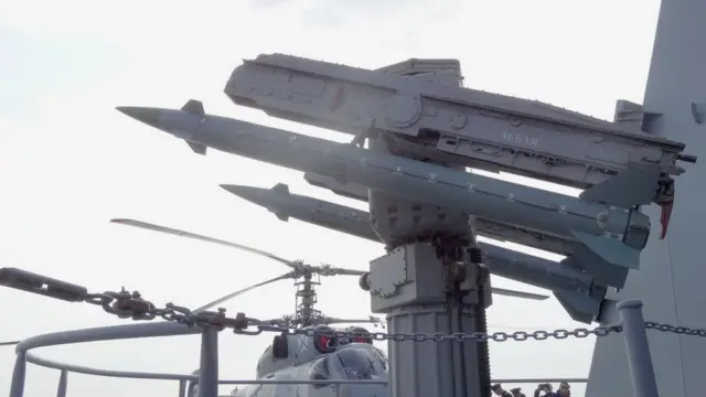 Ibisasu vy'Uburusiya bikorora indege