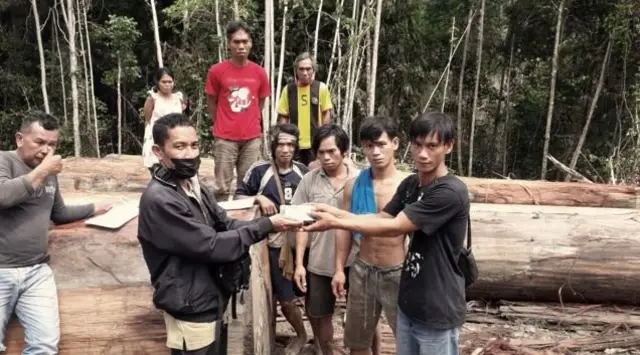 Punan Batu, Kalimantan, lingkungan, adat