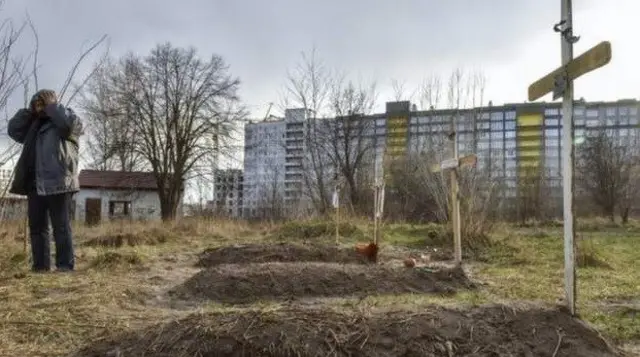 มีพลเรือนถูกกองกำลังรัสเซียสังหารกว่า 300 คนที่เมืองบูชา